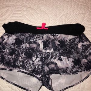 black and white patterned athletic running shorts